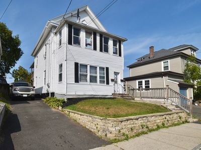109 Waldo St, Holyoke, MA, 01040