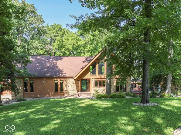 6796 Travis Pl, Greenwood, IN 46143