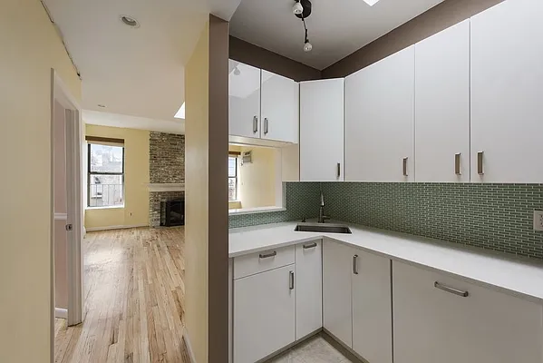 Rented by Manhattan Spaces | media 13