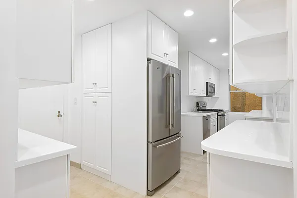 Rented by Rudin Management Company, Inc. | media 14