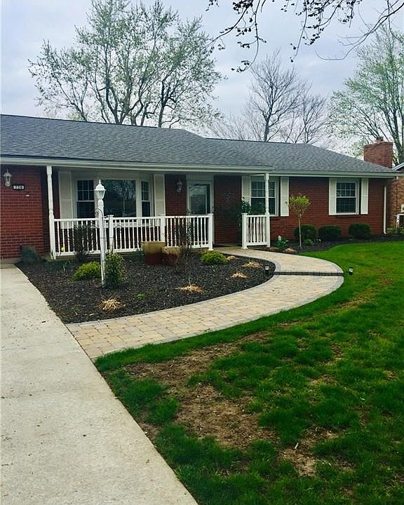 2nd image of 730 Gardenwood Dr