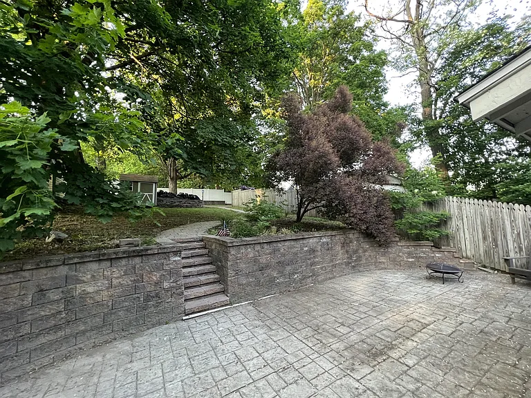519 School St — Photo 12