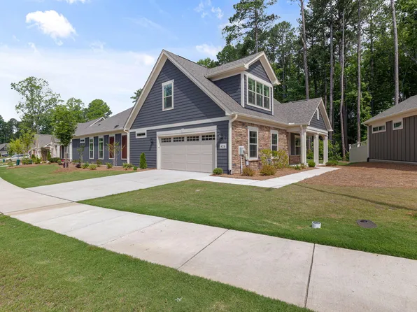 428 Crayton Oak Dr, Cary, NC 27519