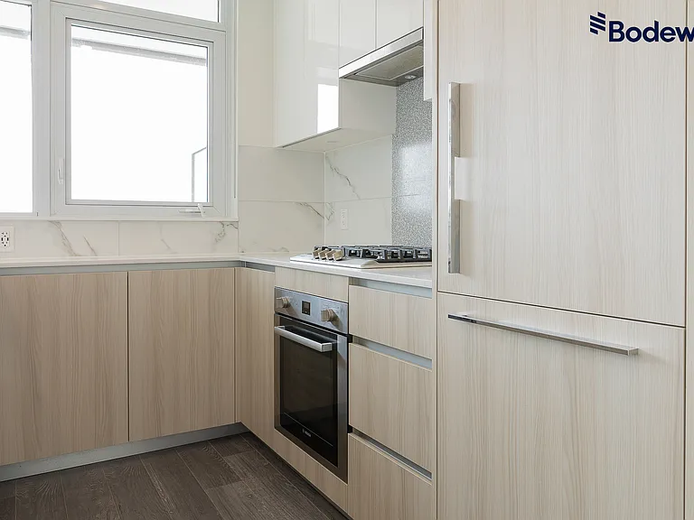 5311 Goring St — Photo 5