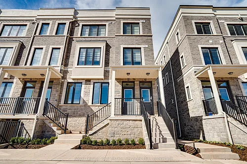 383 Dundas St E #68 Photo 1