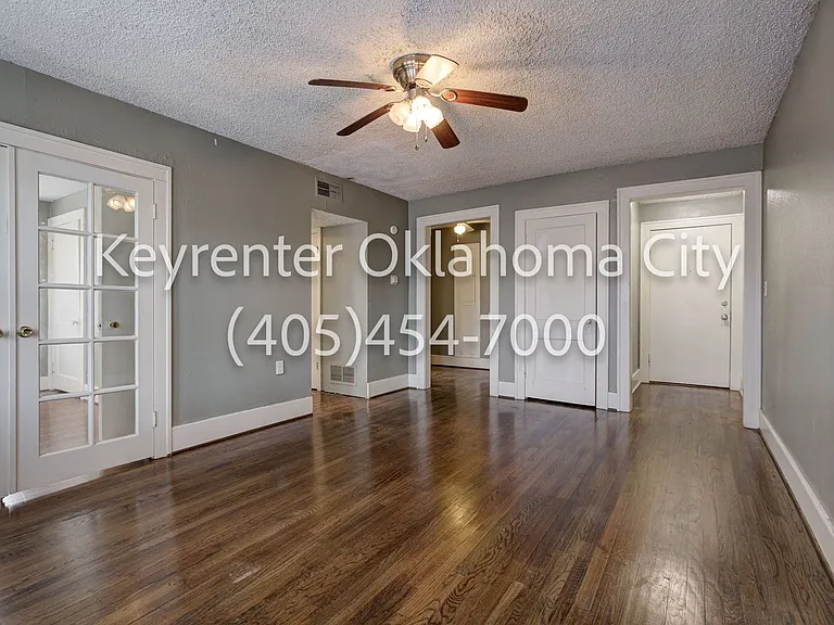 1700 N Robinson Ave — Photo 13