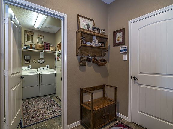 5th image of 2738 Terranova Ln