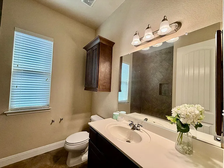 621 Cavan — Photo 14