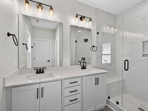 4th image of 3011 White Rail Dr