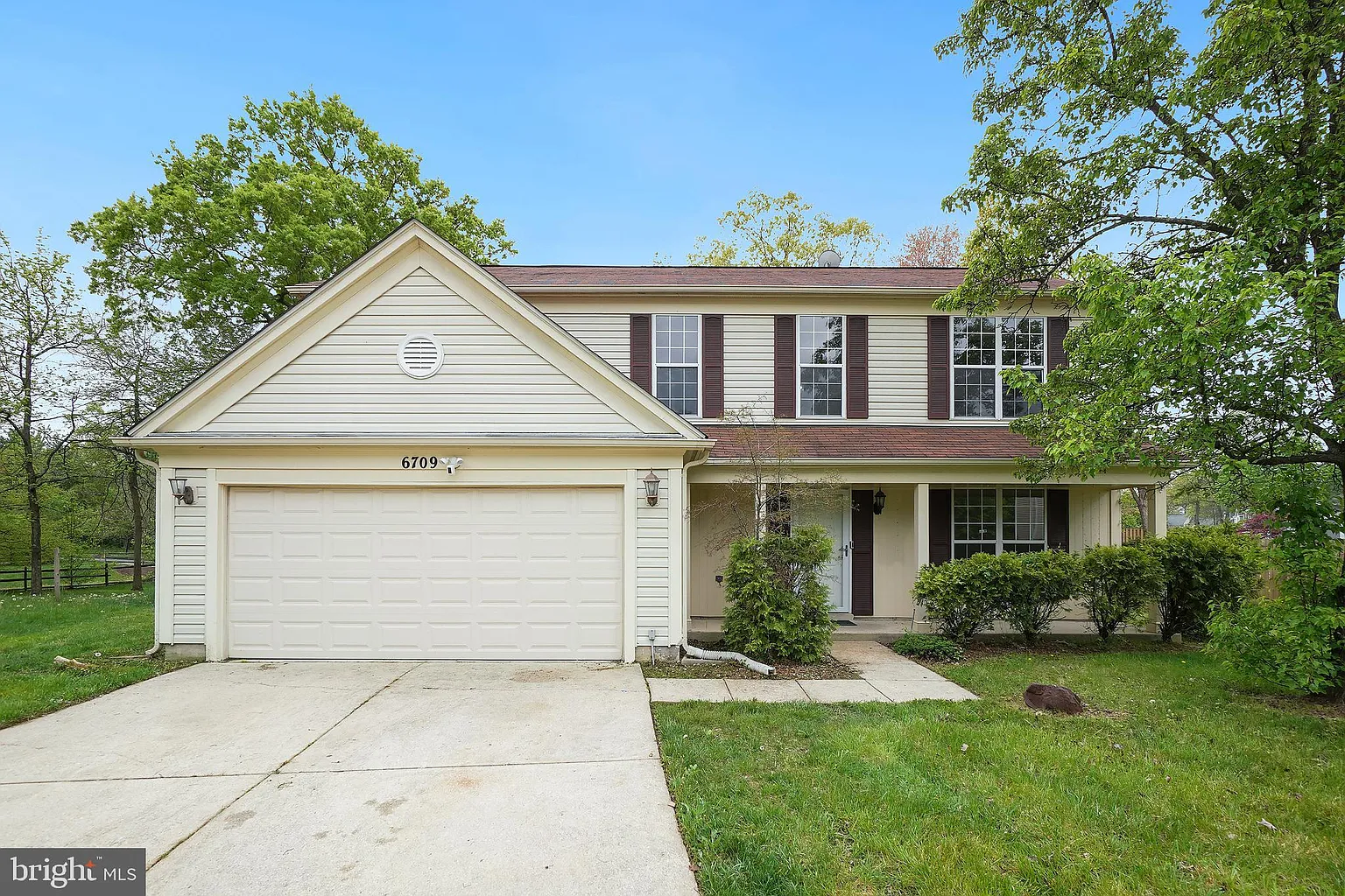 6709 Flying Squirrel Ct photo 1