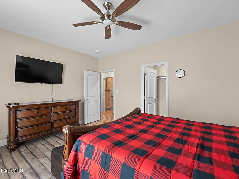135 Lake Overlook Dr — Photo 11