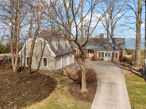 24636 Lake Rd, Bay Village, OH 44140