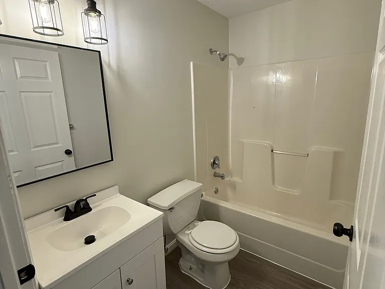 22028 Oxford Court — Photo 6