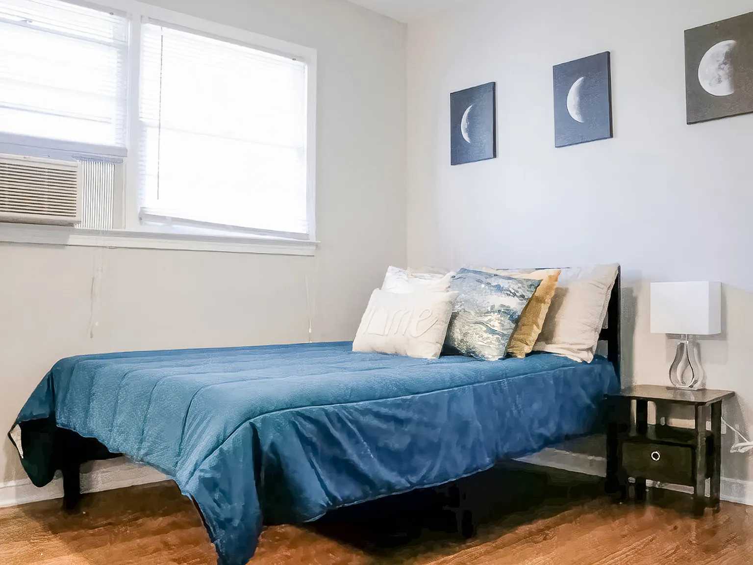 4 bed, 3.0 bath, 2500 sqft, $659 — Photo 1
