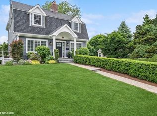 3 Greenmeadow Rd, Eastchester, NY 10709