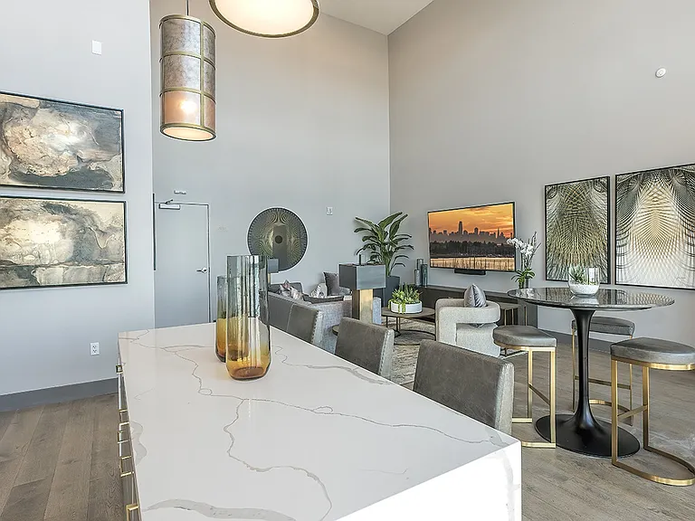 Orion Apartments — Photo 20