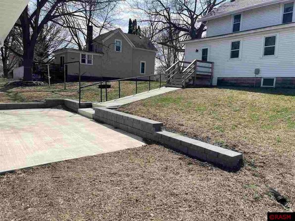 857 Bradley Ave, Gibbon, MN 55335