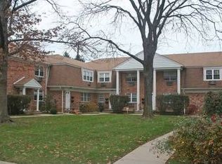 252 E Fort Lee Rd APT F, Bogota, NJ 07603