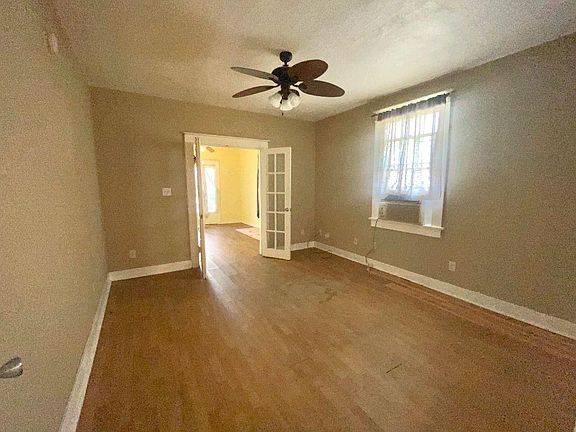 2nd image of 1236 Saint Denis St #38