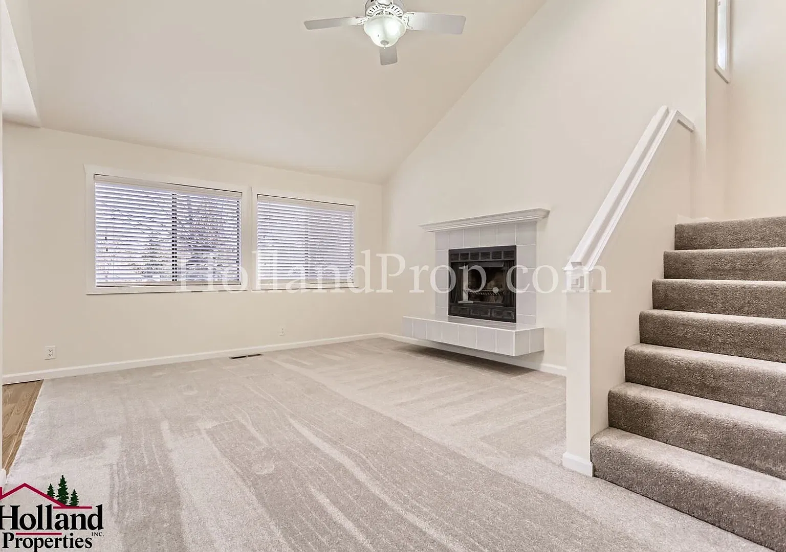 Beautiful 3 bedroom home with A/C in Beaverton — Photo 4