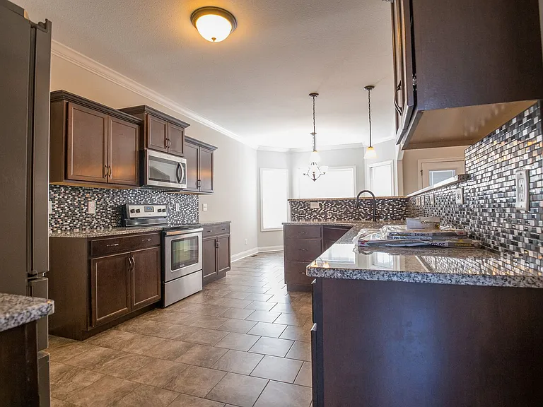 144 Thomas Traylor Ln — Photo 22