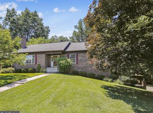 14 Virginia Dr, Gaithersburg, MD 20877