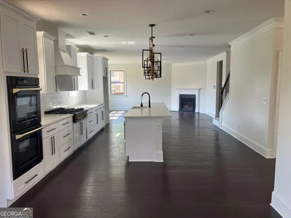 301 Lowell St, Atlanta, GA 30331