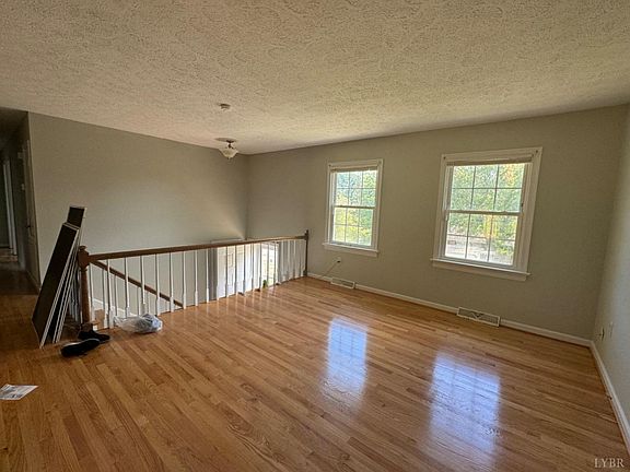 2nd image of 115 Westburg Dr