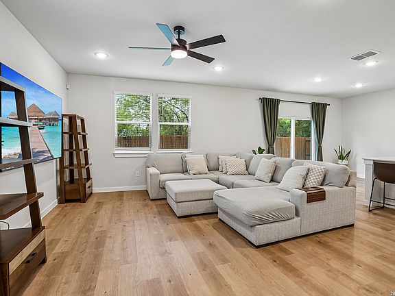 2nd image of 5935 W Hausman UNIT 59