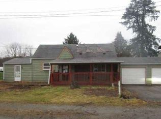 719 Old Zelienople Rd, Ellwood City, PA 16117