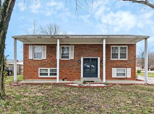 11207 Lansford Dr, Louisville, KY 40272
