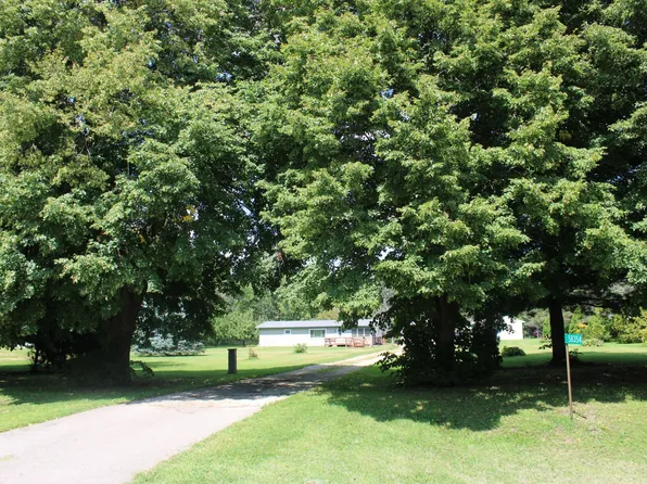 58354 220th St, Austin, MN 55912