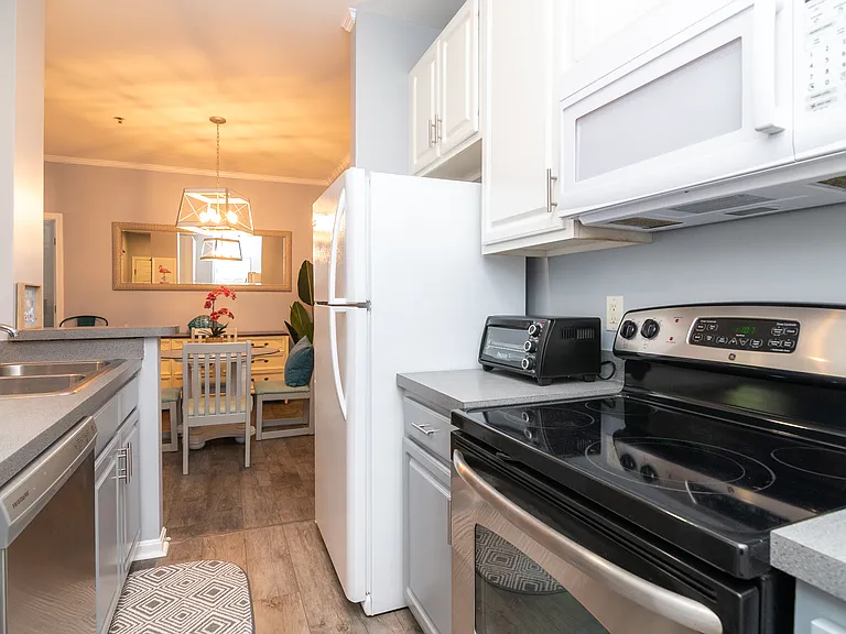 100 Cascade Ln #106 — Photo 26