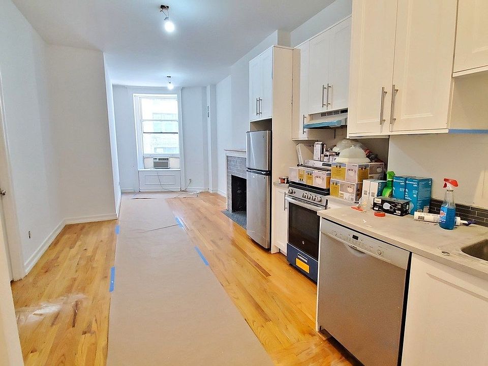 1st image of 269 W 90th St #9