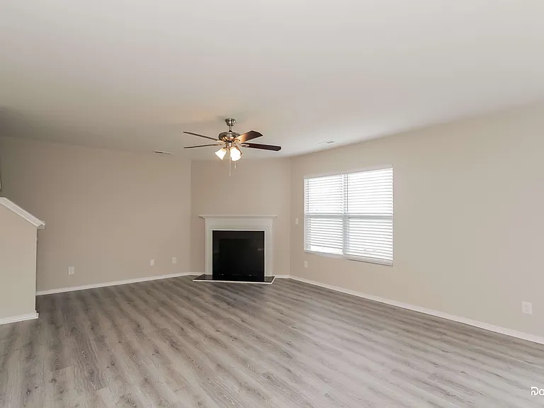 966 Sweetgum St — Photo 6