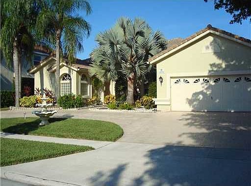 2nd image of 10252 Lexington Estates Blvd