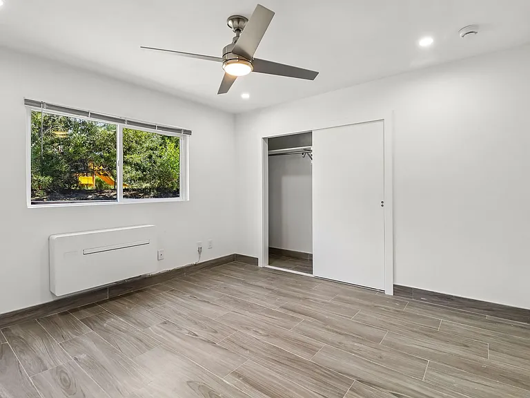 Garrison Townhome Apartments — Photo 45
