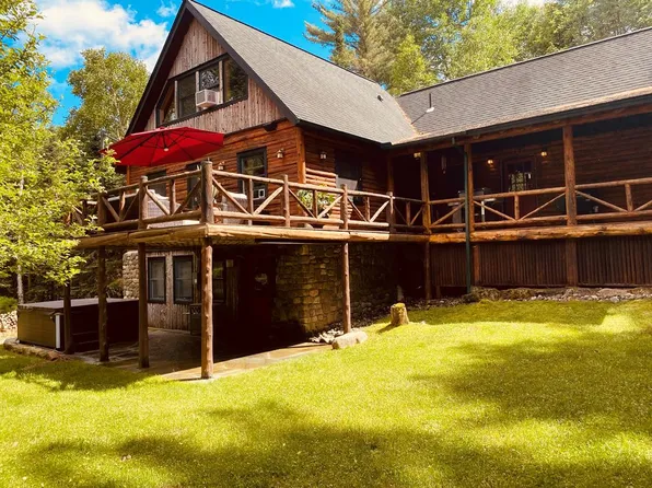 97 Branch Farm Rd, Saranac Lake, NY 12983