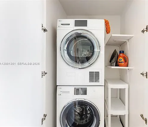 635 Euclid Ave #225 — Photo 16
