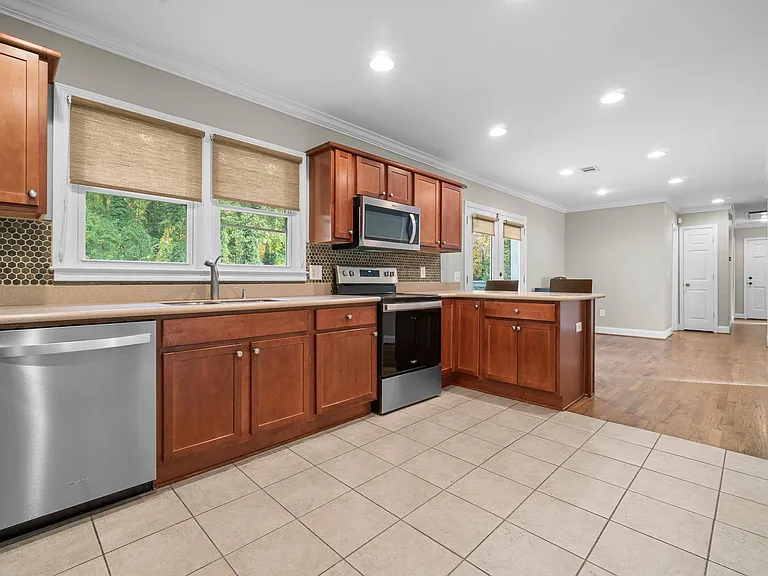 5865 Brookgreen Rd — Photo 4