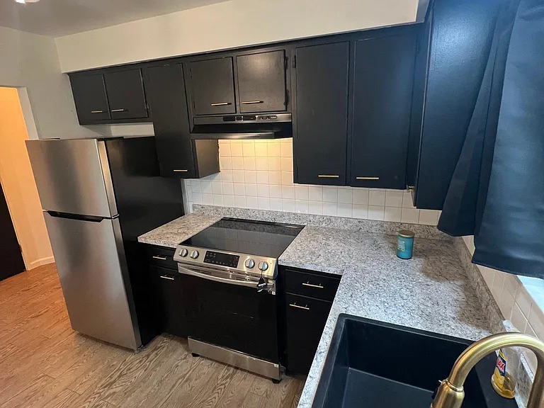 4521 Grover Dr #4 — Photo 8