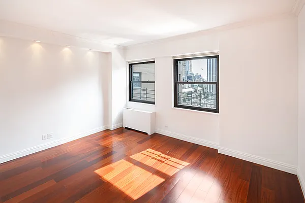 Rented by Compass | media 33