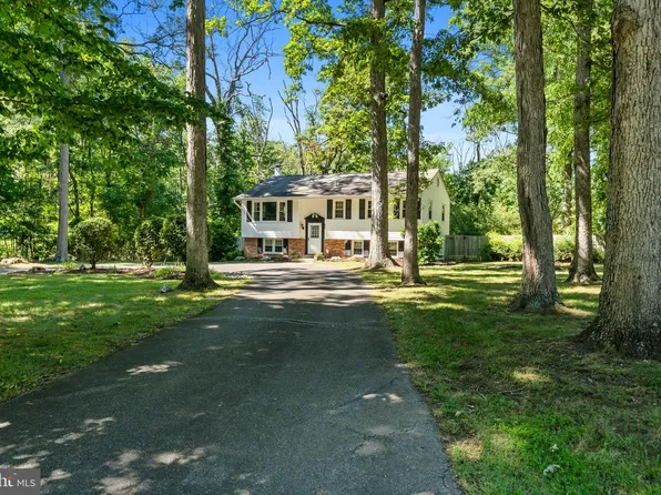 3660 Elsa Ave, Waldorf, MD 20603