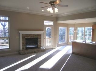 49 Royal Estates Rd, Kimberling City, MO 65686