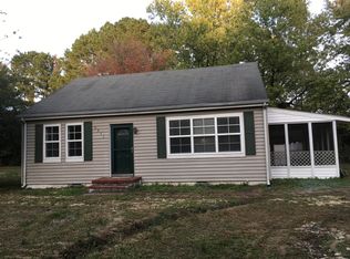 9511 Robins Neck Rd, Gloucester, VA 23061