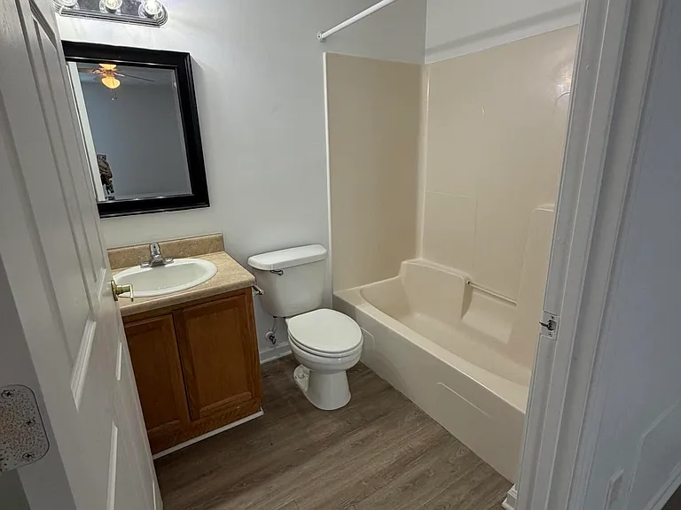 9117 Laird St #9123 — Photo 11