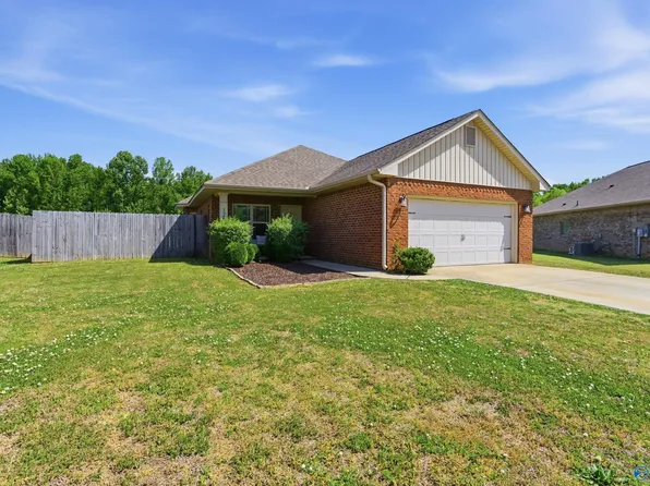 126 Clydesdale Ln, Harvest, AL 35749