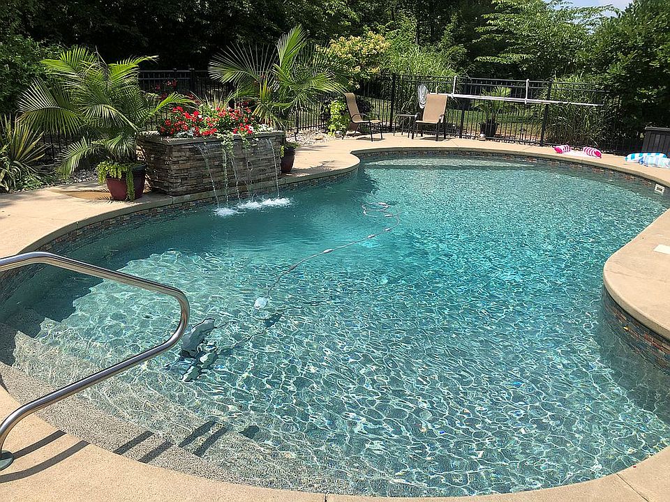 2nd image of 50 Liberty Ln
