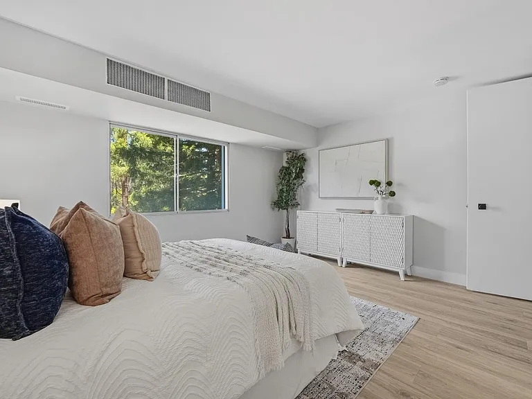 101 Alma St #301 — Photo 13