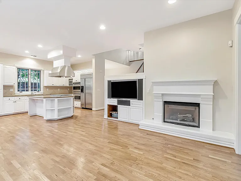 121 Boyer Ln — Photo 19